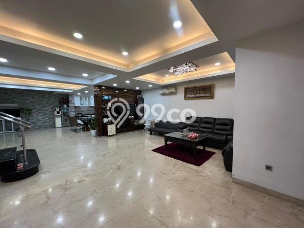 Ready to Use! Luxury House LT 150m2 Desain Modern di Bandengan Ready to Use! Luxury House LT 150m2 Desain Modern di Bandengan
