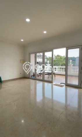 Ready to Use! Luxury House LT 150m2 Desain Modern di Bandengan Ready to Use! Luxury House LT 150m2 Desain Modern di Bandengan