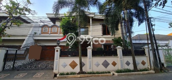 For Sale Hunian Elegan Klasik di Jakarta Selatan For Sale Hunian Elegan Klasik di Jakarta Selatan