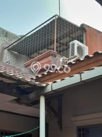 Rumah Mewah LB 190m2 Siap Pakai Desain Elegan di Veteran, Jakarta Selatan Rumah Mewah LB 190m2 Siap Pakai Desain Elegan di Veteran, Jakarta Selatan