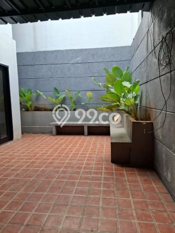 Rumah Luxury Modern Siap Huni di Bintaro Tangerang Selatan Rumah Luxury Modern Siap Huni di Bintaro Tangerang Selatan