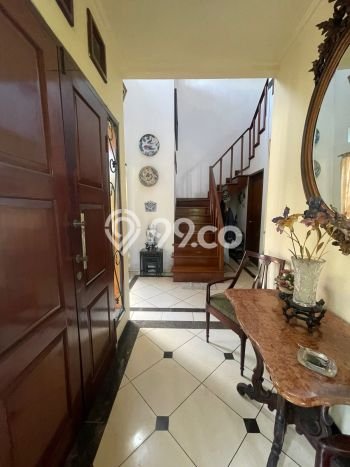 Rumah Luxury Modern Tanpa Renovasi di Cirendeu Jakarta Selatan Rumah Luxury Modern Tanpa Renovasi di Cirendeu Jakarta Selatan