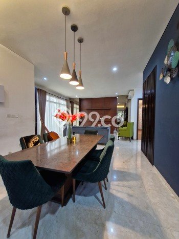 Ready to Use! Premium House LT 257m2 Desain Modern di Lebak Bulus Ready to Use! Premium House LT 257m2 Desain Modern di Lebak Bulus