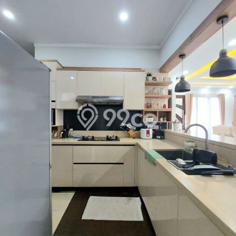 Rumah Elit LB 177m2 Siap Huni Desain Elegan di Sektor 9-Bintaro, Tangerang Selatan Rumah Elit LB 177m2 Siap Huni Desain Elegan di Sektor 9-Bintaro, Tangerang Selatan