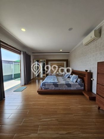 Hunian Elit LB 500m2 Siap Pakai Desain Elegan di Bintaro, Jakarta Selatan Hunian Elit LB 500m2 Siap Pakai Desain Elegan di Bintaro, Jakarta Selatan