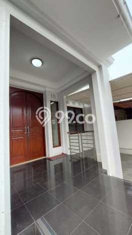 Rumah Minimalis 4 Kamar LT 120m2 di Bintaro Rumah Minimalis 4 Kamar LT 120m2 di Bintaro