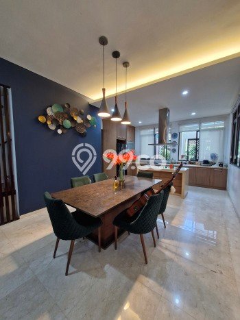 Ready to Use! Premium House LT 257m2 Desain Modern di Lebak Bulus Ready to Use! Premium House LT 257m2 Desain Modern di Lebak Bulus