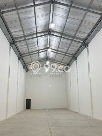 LOKASI STRATEGIS! Gudang Disewakan Kawasan Dadap, Luas 220m², Pusat Usaha LOKASI STRATEGIS! Gudang Disewakan Kawasan Dadap, Luas 220m², Pusat Usaha