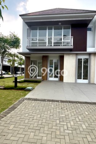 Dijual Rumah Mewah Elegan Dengan View Eksklusif di Gading Serpong, Tangerang Dijual Rumah Mewah Elegan Dengan View Eksklusif di Gading Serpong, Tangerang