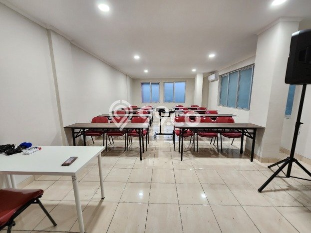 Unit Komersial Disewakan di Jakarta Barat Kawasan Strategis Harga Kompetitif Unit Komersial Disewakan di Jakarta Barat Kawasan Strategis Harga Kompetitif
