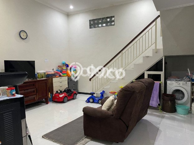 Hunian Cantik Modern Lb 140m2 di Waru, Sidoarjo Hunian Cantik Modern Lb 140m2 di Waru, Sidoarjo
