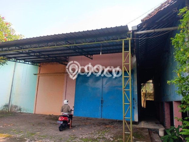 Lokasi Strategis! Dijual Gudang Bisnis di Sukorejo, Pasuruan Kondisi Bagus Lokasi Strategis! Dijual Gudang Bisnis di Sukorejo, Pasuruan Kondisi Bagus