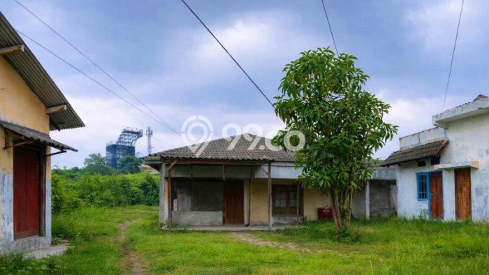Lahan Kosong Dijual di Surabaya dengan Area 1276m2 Lahan Kosong Dijual di Surabaya dengan Area 1276m2