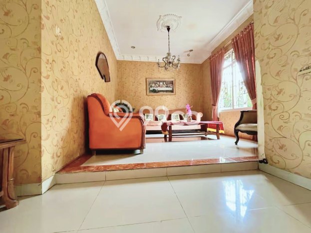 Jual Rumah Luas Megah Dengan View Eksklusif di Cibubur, Jakarta Timur Jual Rumah Luas Megah Dengan View Eksklusif di Cibubur, Jakarta Timur