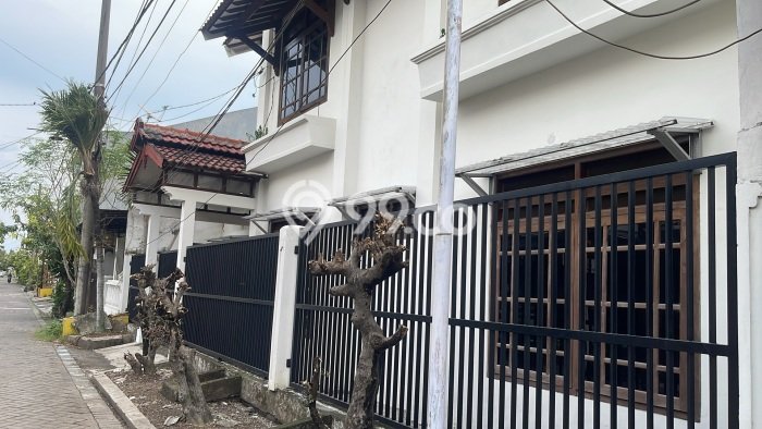 Rumah Modern Minimalis 6 KT Bisa Langsung Pindah di Waru Rumah Modern Minimalis 6 KT Bisa Langsung Pindah di Waru