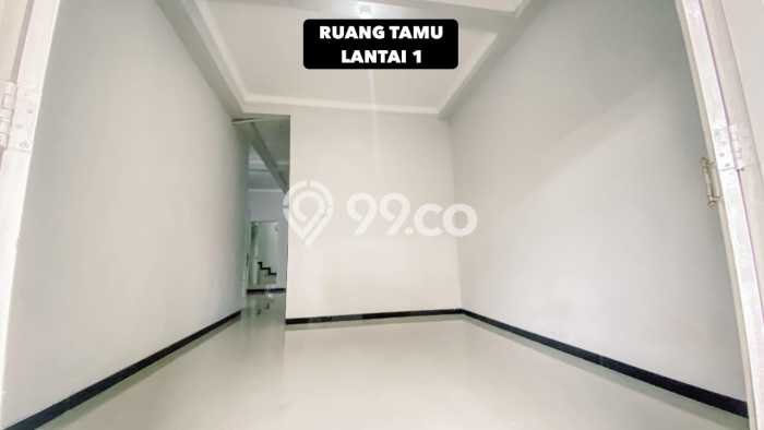 For Sale Rumah 5 Kamar Lokasi Strategis Bagus dan Strategis di Rungkut For Sale Rumah 5 Kamar Lokasi Strategis Bagus dan Strategis di Rungkut