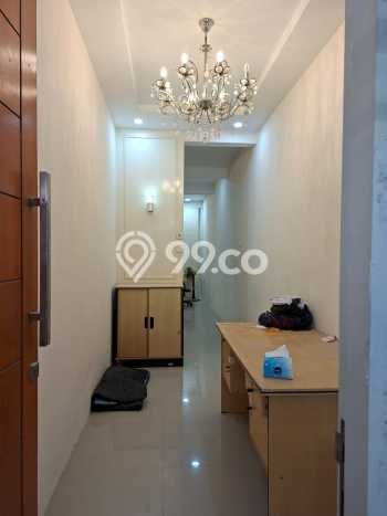 Jual Rumah Bagus Siap Huni LB 157m2 di Rungkut, Surabaya Jual Rumah Bagus Siap Huni LB 157m2 di Rungkut, Surabaya