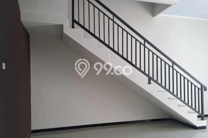 Jual Rumah Favorit Siap Huni LB 120m2 di Rungkut, Surabaya Jual Rumah Favorit Siap Huni LB 120m2 di Rungkut, Surabaya