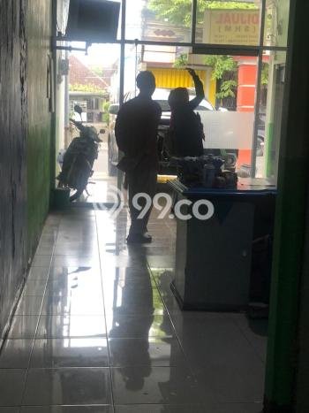 Lokasi Strategis! Dijual Komersial Bisnis di Lumajang, Lumajang Kondisi Baik Lokasi Strategis! Dijual Komersial Bisnis di Lumajang, Lumajang Kondisi Baik