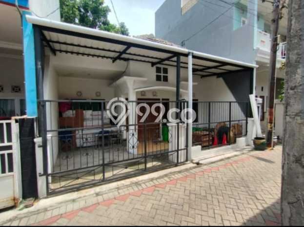 Rumah Strategis Modern Lb 72m2 di Jambangan, Surabaya Rumah Strategis Modern Lb 72m2 di Jambangan, Surabaya