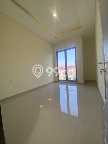 Dijual Rumah Premium dengan Fasilitas Sekitar Lengkap di Rungkut, Surabaya Dijual Rumah Premium dengan Fasilitas Sekitar Lengkap di Rungkut, Surabaya