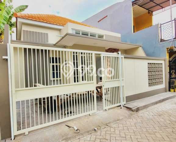 For Sale Rumah 2 Kamar Lokasi Ideal Nyaman dan Strategis di Sidoarjo For Sale Rumah 2 Kamar Lokasi Ideal Nyaman dan Strategis di Sidoarjo