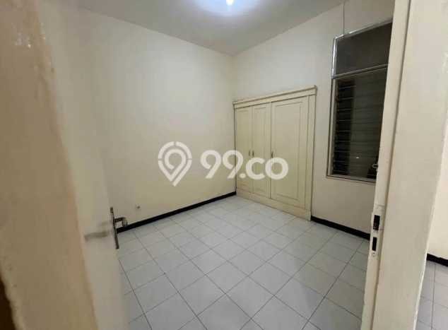 Dijual Rumah 3 Kamar Lokasi Ideal Bagus dan Strategis di Rungkut Dijual Rumah 3 Kamar Lokasi Ideal Bagus dan Strategis di Rungkut