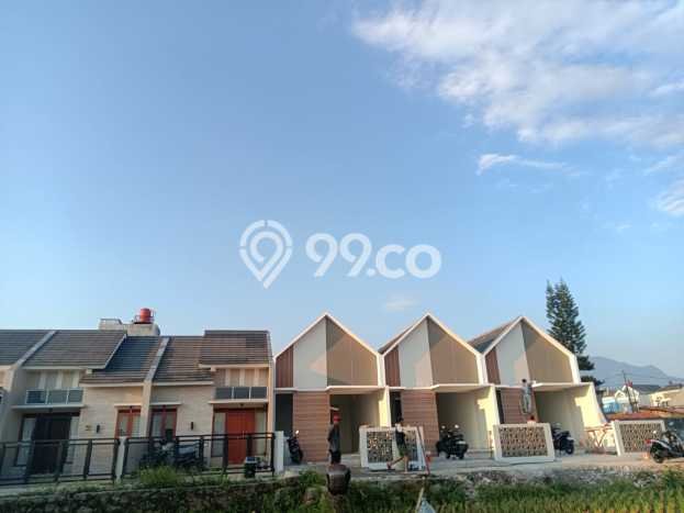 Rumah Berkualitas Arcamanik, Bandung, Luas 72m² Bangunan 55m² Rumah Berkualitas Arcamanik, Bandung, Luas 72m² Bangunan 55m²