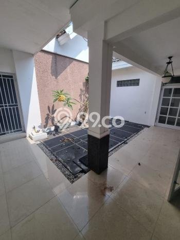 PROPERTI PILIHAN! Rumah di Cikoneng, LT 411m2m² LB 402m2m² PROPERTI PILIHAN! Rumah di Cikoneng, LT 411m2m² LB 402m2m²