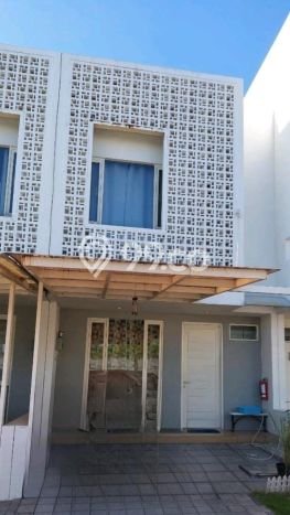 For Sale Rumah 2 Kamar Lokasi Strategis Bagus dan Strategis di Wiyung For Sale Rumah 2 Kamar Lokasi Strategis Bagus dan Strategis di Wiyung