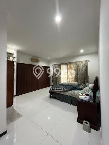 Rumah Mewah Dijual LT 545m2 di Dukuh Pakis, Surabaya Rumah Mewah Dijual LT 545m2 di Dukuh Pakis, Surabaya