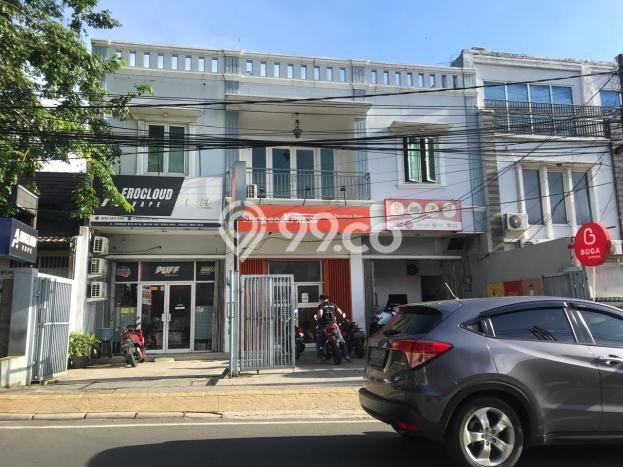 Ruko Dijual di Jakarta Timur LT 68m2 & LB 48m2 Lokasi Terbaik! Ruko Dijual di Jakarta Timur LT 68m2 & LB 48m2 Lokasi Terbaik!