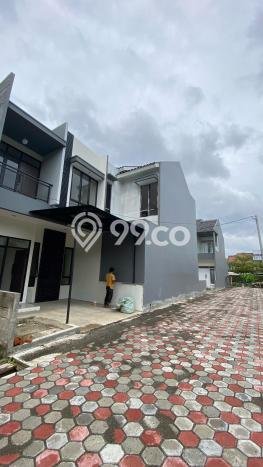 Rumah Modern Cantik 0 Kamar Bisa Langsung Pindah di Ciracas Rumah Modern Cantik 0 Kamar Bisa Langsung Pindah di Ciracas