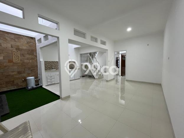 Dijual Cepat Rumah Siap Huni LT 90m2 LB 140m2 di Jakarta Timur Cocok untuk Hunian Dijual Cepat Rumah Siap Huni LT 90m2 LB 140m2 di Jakarta Timur Cocok untuk Hunian