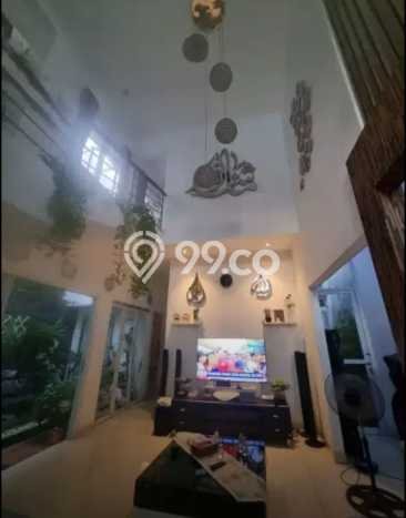 Rumah Elit Modern Tanpa Renovasi di Pondok Bambu Jakarta Timur Rumah Elit Modern Tanpa Renovasi di Pondok Bambu Jakarta Timur
