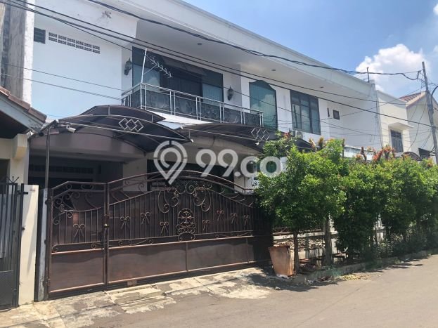 Rumah Mewah Akses Strategis di Jakarta Timur Rumah Mewah Akses Strategis di Jakarta Timur