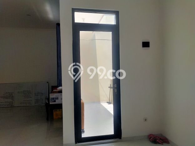 Rumah Mewah Akses Mudah di Jakarta Timur Rumah Mewah Akses Mudah di Jakarta Timur
