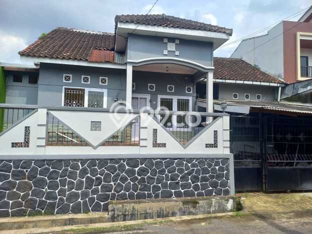 Rumah Bagus Siap Huni Di Sidomukti Luas 150m2 Lokasi Strategis Rumah Bagus Siap Huni Di Sidomukti Luas 150m2 Lokasi Strategis