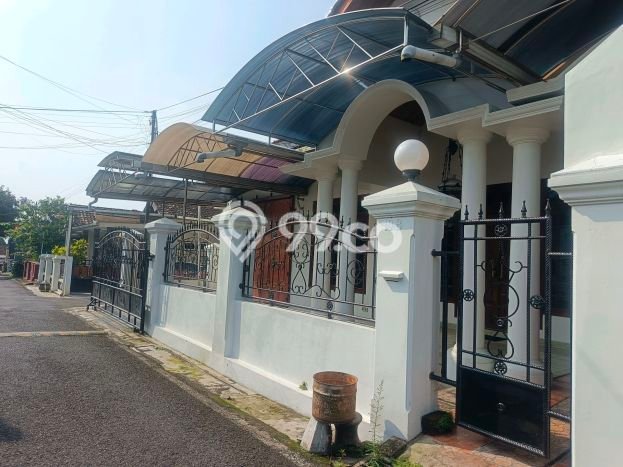 Rumah di Sidomukti, Dekat Mall, LT 200m² Rumah di Sidomukti, Dekat Mall, LT 200m²