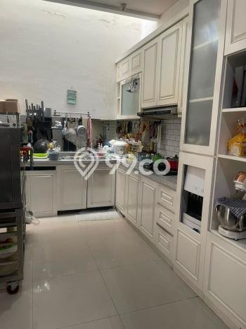 Dijual Rumah Luas Elegan Dengan View Cantik di Cibubur, Jakarta Timur Dijual Rumah Luas Elegan Dengan View Cantik di Cibubur, Jakarta Timur