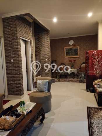 Siap Huni Rumah Mewah 4 Kamar di Jagakarsa Dekat ke Mana Pun Siap Huni Rumah Mewah 4 Kamar di Jagakarsa Dekat ke Mana Pun