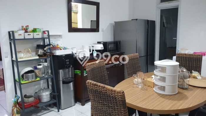 Rumah Modern 3 Kamar LT 164m2 di Legenda Wisata Rumah Modern 3 Kamar LT 164m2 di Legenda Wisata