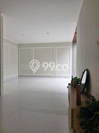 Jual Rumah Eksklusif 3 KT di Kota Wisata, Jakarta Timur Jual Rumah Eksklusif 3 KT di Kota Wisata, Jakarta Timur