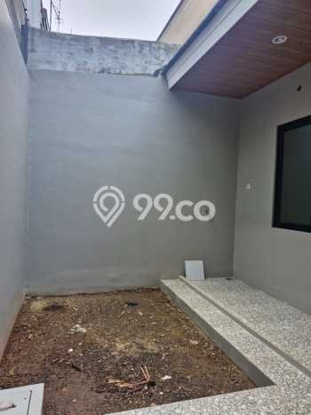 Jual Rumah Eksklusif 3 KT di Kota Wisata, Jakarta Timur Jual Rumah Eksklusif 3 KT di Kota Wisata, Jakarta Timur