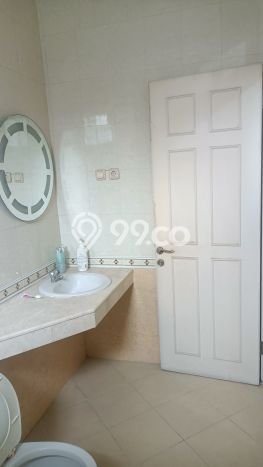 Rumah Luxury Modern Tanpa Renovasi di Cibubur Jakarta Timur Rumah Luxury Modern Tanpa Renovasi di Cibubur Jakarta Timur