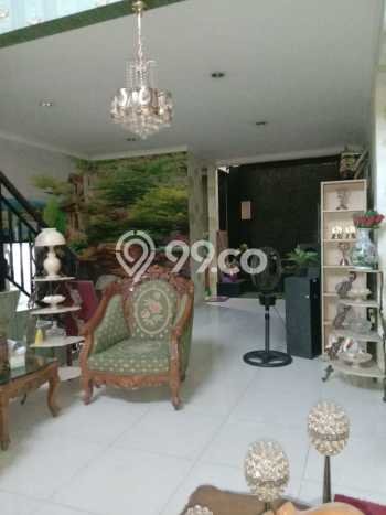Rumah Luas Asri 4 KT Siap Pakai di Cibubur Jakarta Timur Rumah Luas Asri 4 KT Siap Pakai di Cibubur Jakarta Timur