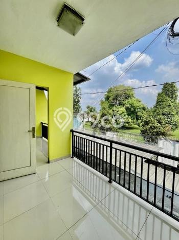 Rumah Modern 2 KT di Cibubur Jakarta Timur Semi Furnished Rumah Modern 2 KT di Cibubur Jakarta Timur Semi Furnished