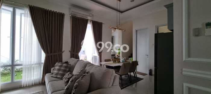 Jual Rumah Luas Megah Dengan View Cantik di Cibubur, Jakarta Timur Jual Rumah Luas Megah Dengan View Cantik di Cibubur, Jakarta Timur
