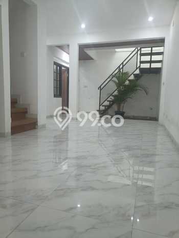 For Sale Hunian Rumah Nyaman 3 KT di Cibubur, Jakarta Timur For Sale Hunian Rumah Nyaman 3 KT di Cibubur, Jakarta Timur