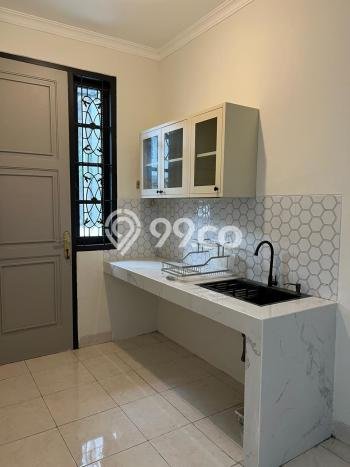 Rumah 3 KT 2 KM di Area Premium Cibubur, Jakarta Timur Rumah 3 KT 2 KM di Area Premium Cibubur, Jakarta Timur